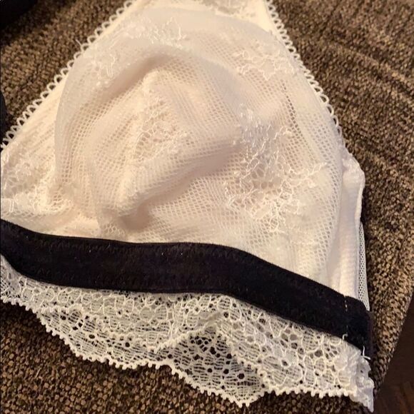 Victoria Secret Bralette - Picture 4 of 5